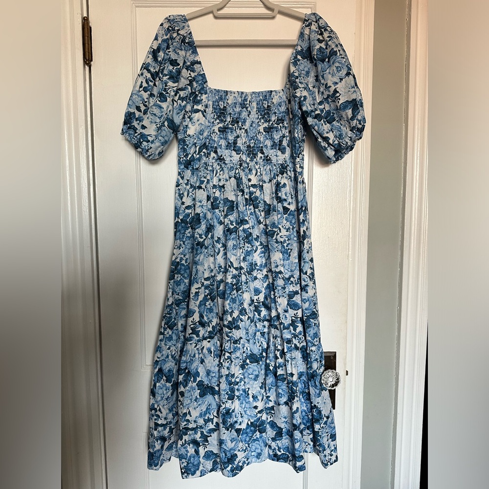 Abercrombie & Fitch Emerson Poplin Puff Sleeve Midi Dress in Blue Floral